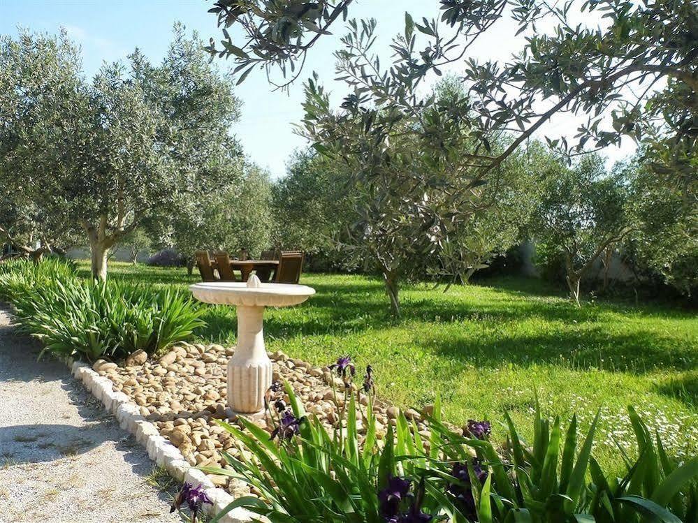 Le Mas De Gleyzes B&B De Charme Lédenon Eksteriør bilde