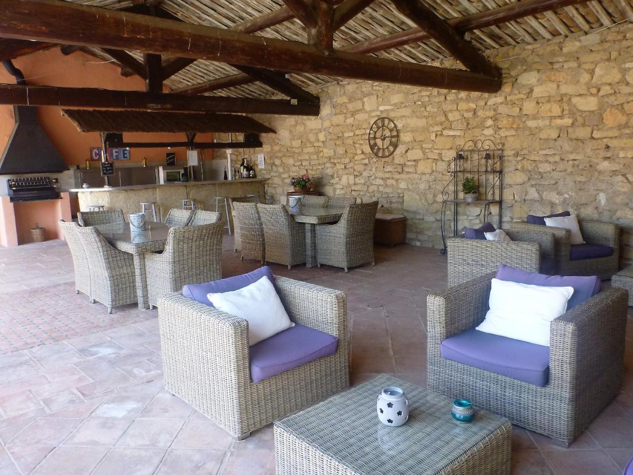 Le Mas De Gleyzes B&B De Charme Lédenon Eksteriør bilde